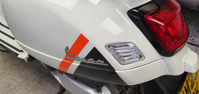 2023 Vespa GTS300 SuperSport RST22 HPE Bianco Innocente. Keyless Model.