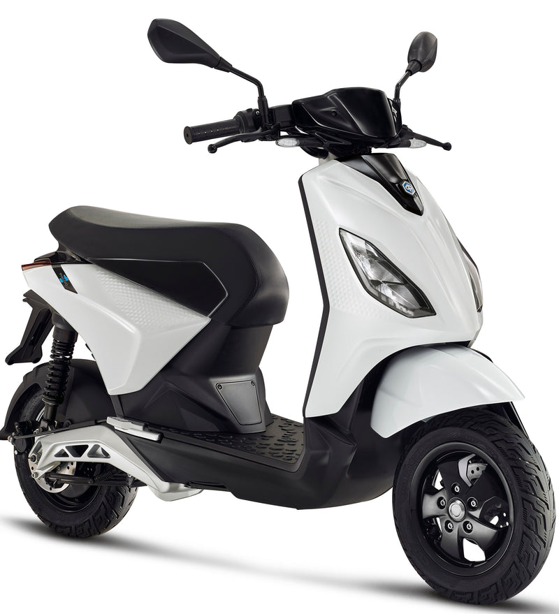 Electric Piaggio 1 Active - Forever White 2024 - £800 Saving Upon Registration